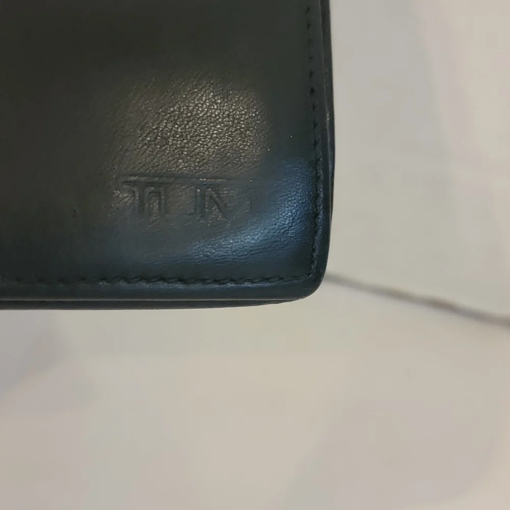 MEN'S TUMI BLACK LEATHER WALLET